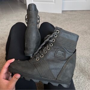Sorel Lexie Wedge boots